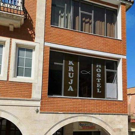 Kruja Hostel Екстер'єр фото